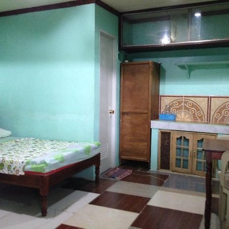 Dhayne Pension Puerto Princesa Szoba fotó